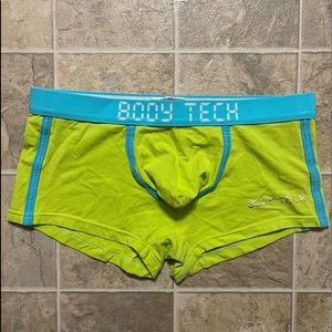 Body Tech Trunks